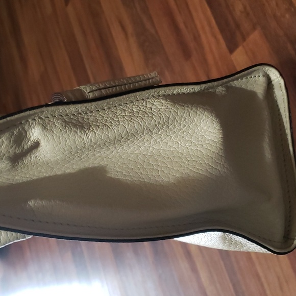 Kate Spade  tote light gray color - Picture 16 of 16